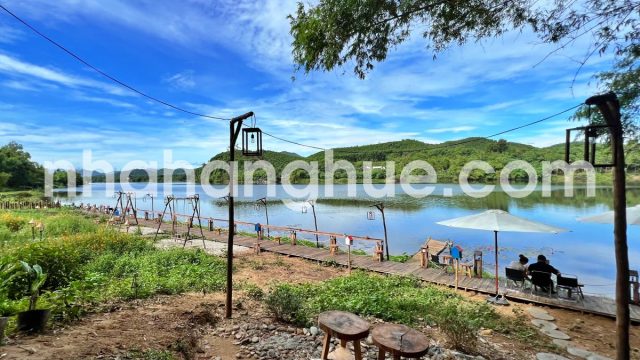 Tiệm cà phê Hạt Đậu Nhỏ